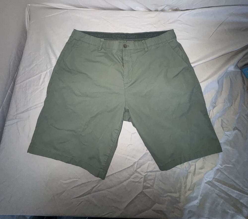 Calvin Klein Chino Shorts Size 40 Green Slim Fit